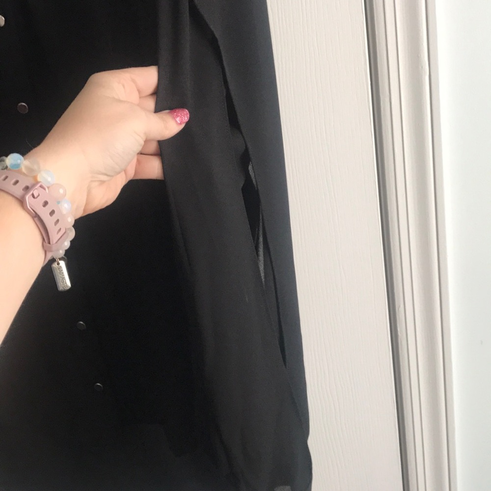 Black semi sheer blouse with slit sleeves - Picture 4 of 5